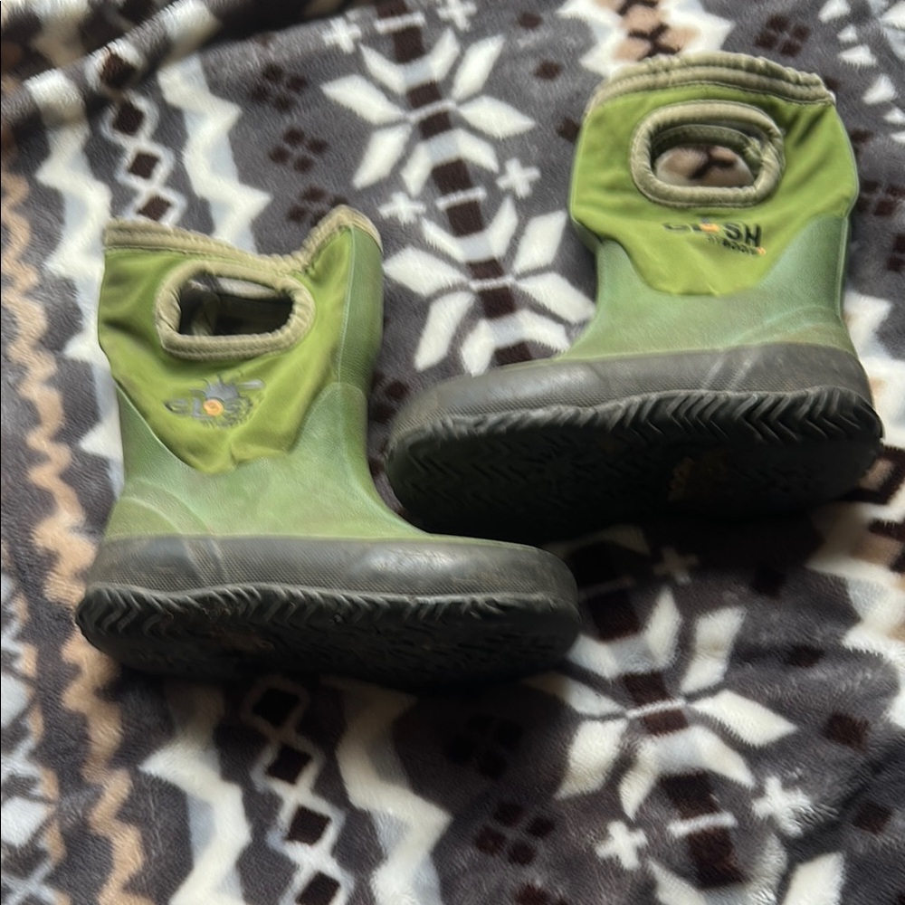 Bogs Green and Black Rain & Snow Boots with Sturdy Sole